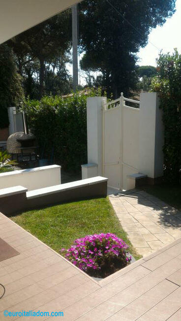 W środkowych Włoszech, w pobliżu miasta sztuki Piza nowoczes