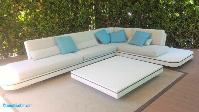 W środkowych Włoszech, w pobliżu miasta sztuki Piza nowoczes