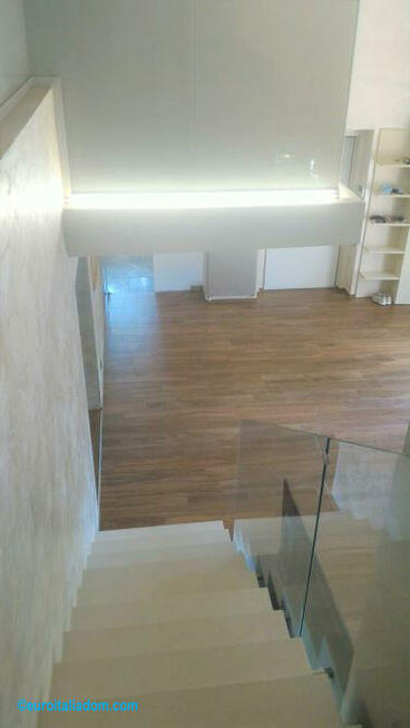 W środkowych Włoszech, w pobliżu miasta sztuki Piza nowoczes