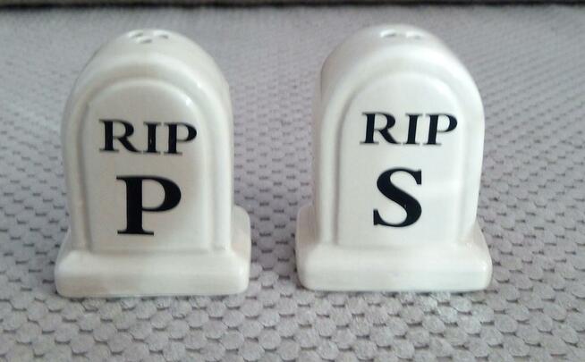 Tombstone nagrobki nagrobek solniczka pieprzniczka