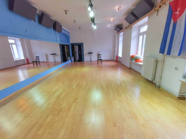 Sale taneczne z lustrami do wynajęcia! 2 sale 125m2 i socjal