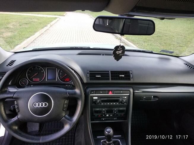AUDI A4 B6 SREBRNY SEDAN-RYKI