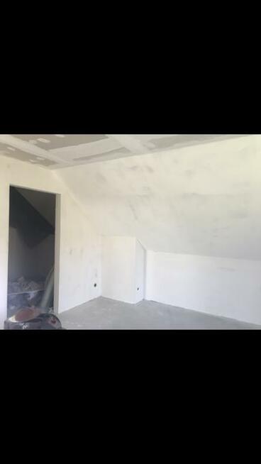 Szpachlowanie ,Malowanie natryskowe, Tapetowanie