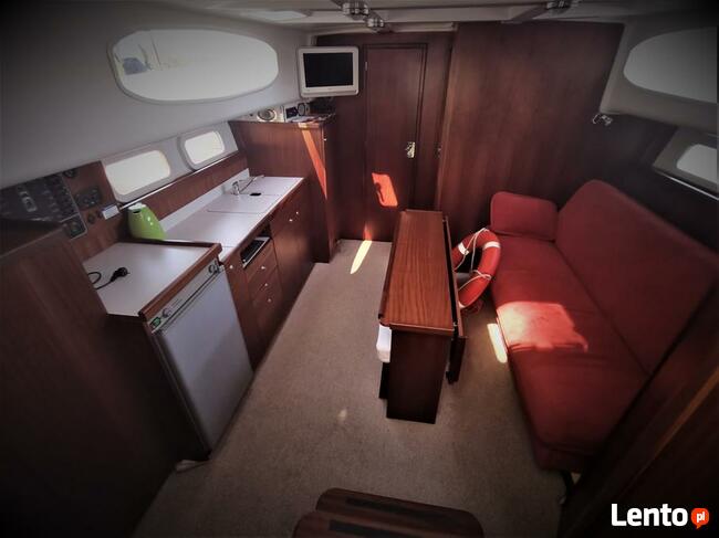 Wynajem łodzi motorowych , hauseboat bez uprawnień