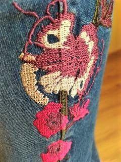 Haftowane, ciemne jeansy w stylu boho:)