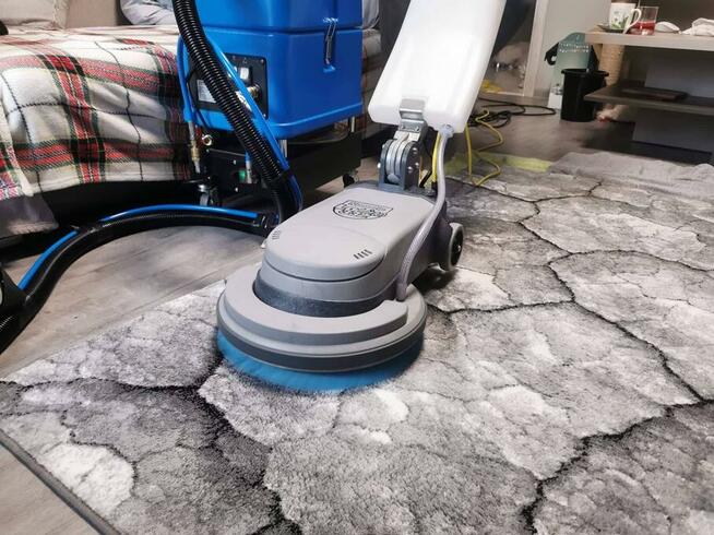 Pranie tapicerki, dywanów, wykładzin, ozonowanie, mycie parą