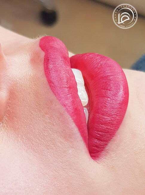 Eksperci makijażu permanentnego w Warszawie zapraszają