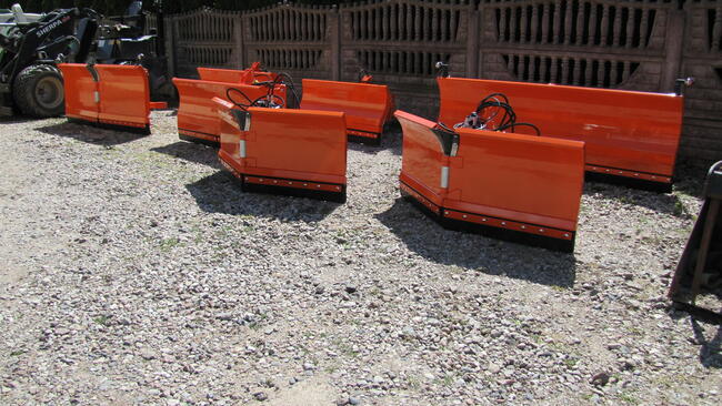 Pług do śniegu Yanmar Kubota Iseki