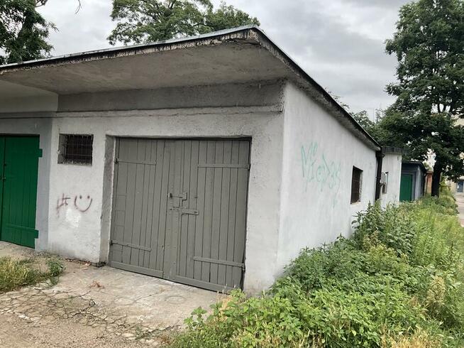 Sprzedam murowany garaż. Kalisz ul. Dąbrowskiego