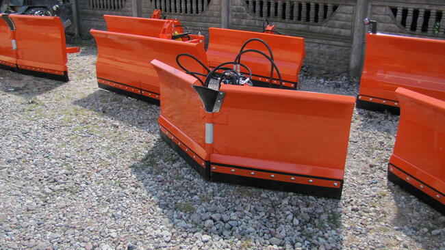 Pług do śniegu traktor traktorek Kubota Yanmar Iseki MItsubi