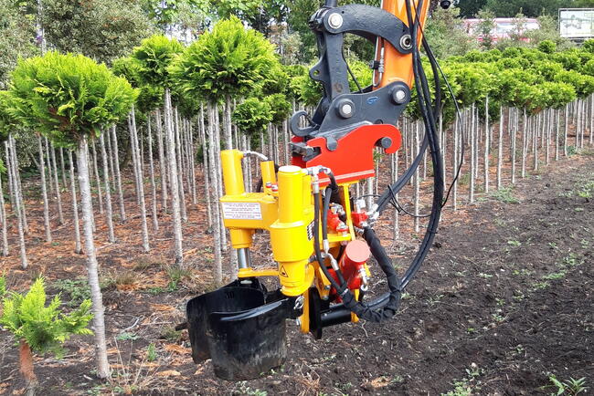 Przesadzarka – przystawka do wykopywania drzew KLR 300 ST