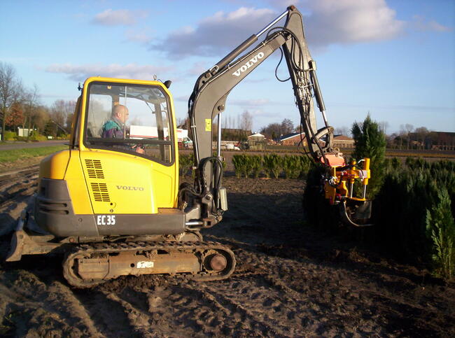 Przesadzarka – przystawka do wykopywania drzew KLR 300 ST