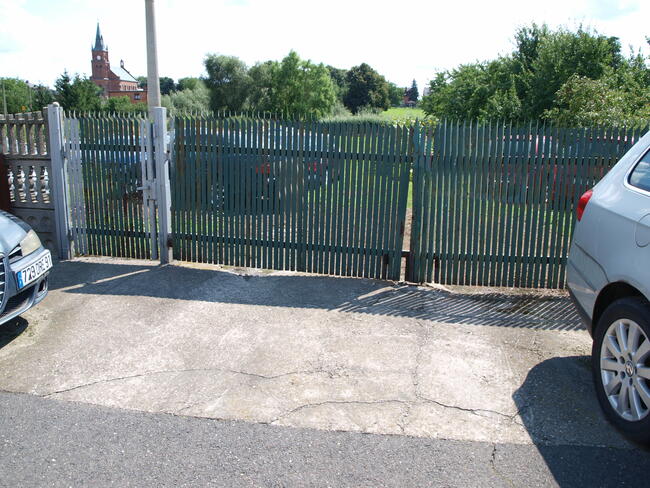 Brama wjazdowa dwu skrzydłowa 4,70m + furtka 1m