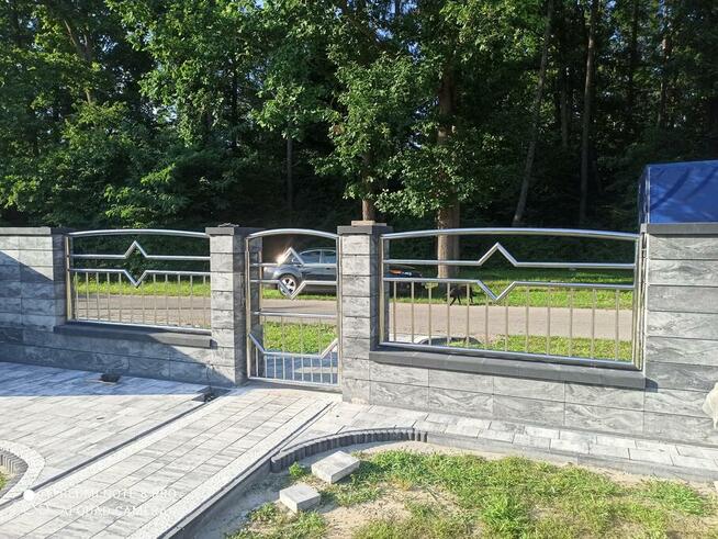 Ogrodzenia aluminiowe, malowanie proszkowe balustrady