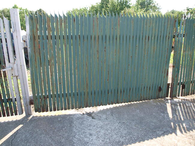 Brama wjazdowa dwu skrzydłowa 4,70m + furtka 1m