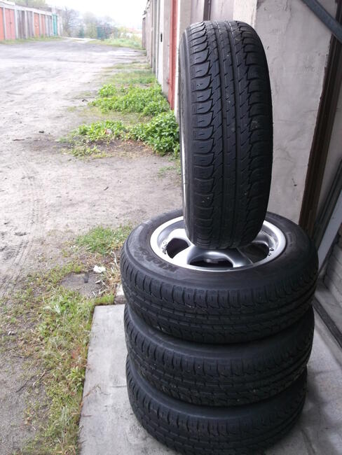Felgi aluminiowe z oponami w bardzo dobrym stanie. 175x65x14