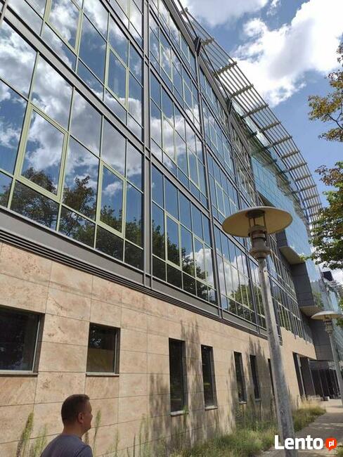 Witryna aluminiowa elewacja