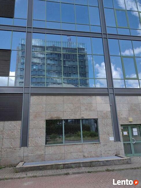 Witryna aluminiowa elewacja