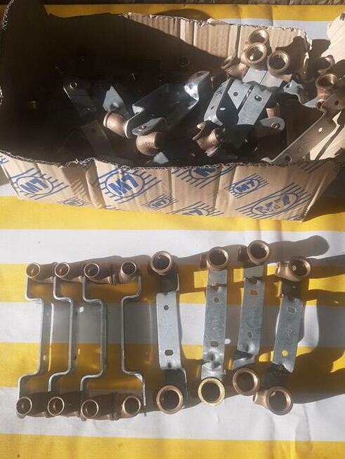 Listwa pod baterie z kolankami miedz 15 / 1/2 cala.