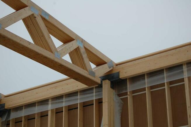 Wiązary dachowe, prefabrykowana więźba dachowa C24