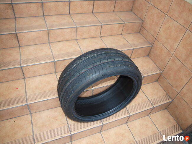 Opona 255 / 35 / 20 Pirelli (1 sztuka)