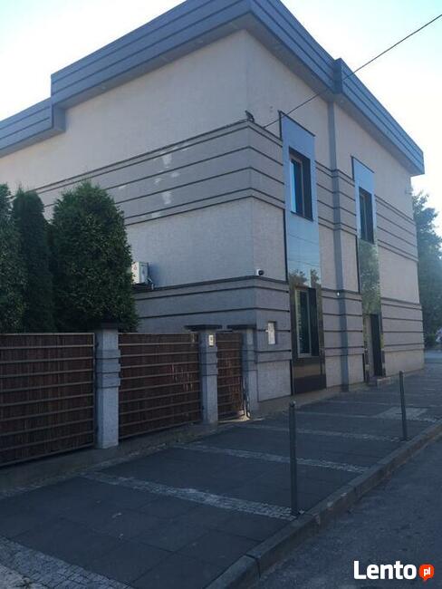 Budynek biurowy na sprzedaż w centrum Starachowic