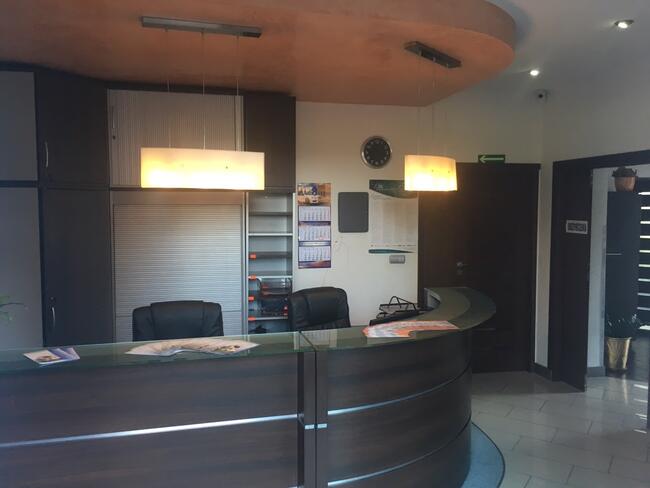 Budynek biurowy na sprzedaż w centrum Starachowic