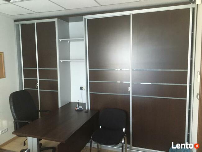 Budynek biurowy na sprzedaż w centrum Starachowic