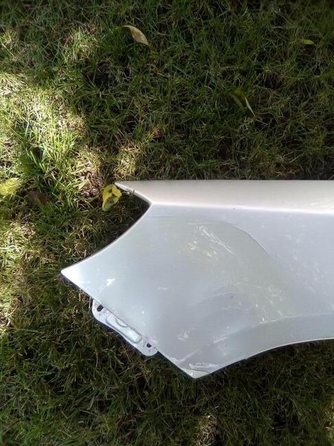 Błotnik przedni lewy Skoda Fabia 2