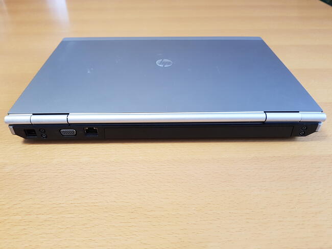 HP EliteBook 8470p i5 2.6 GHz, 8GB RAM, 320GB HDD, W10, DVD