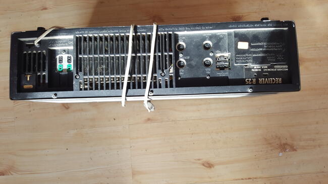 Radio wielozakresowe Grundig R 25
