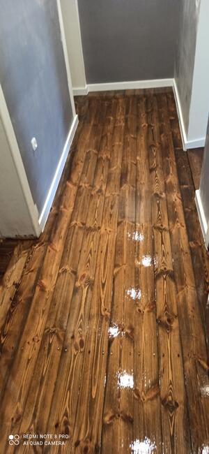 Podłogi drewniane cyklinowanie montaż