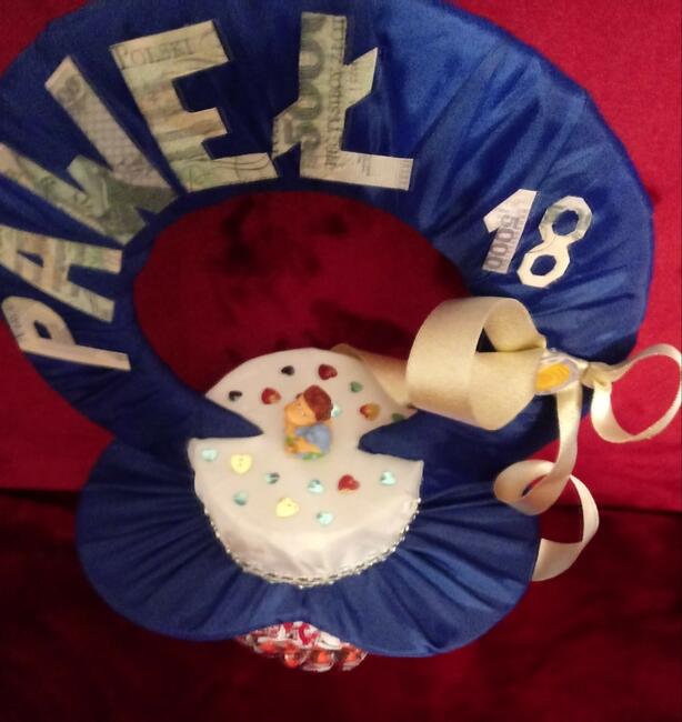 smoczek z cukierków