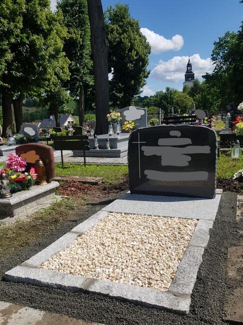 Sprzedaż nagrobków Jelenia Góra i okolice. Okazyjne ceny.