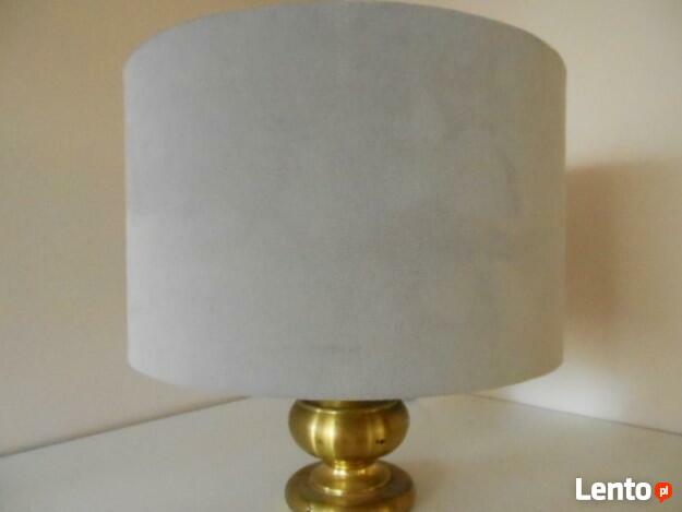 Abażury klasyczne powlekane aksamitem i nie tylko.