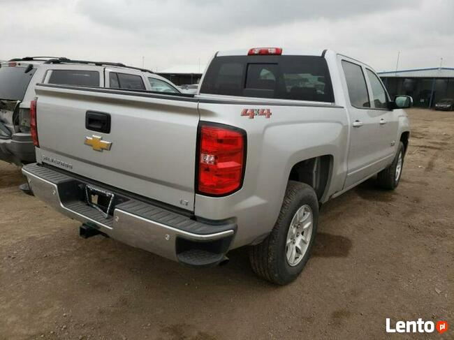 Chevrolet Silverado 2018, 5.3L, K1500, porysowany lakier