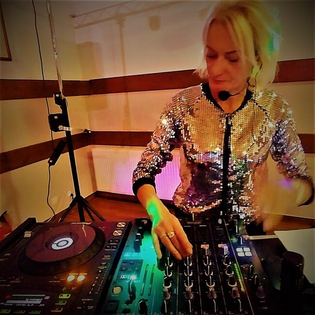 DJ-ka wesele, urodziny, jubileusz itp.