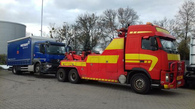 POMOC DROGOWA TIR Holowanie TIR Warszawa 24H