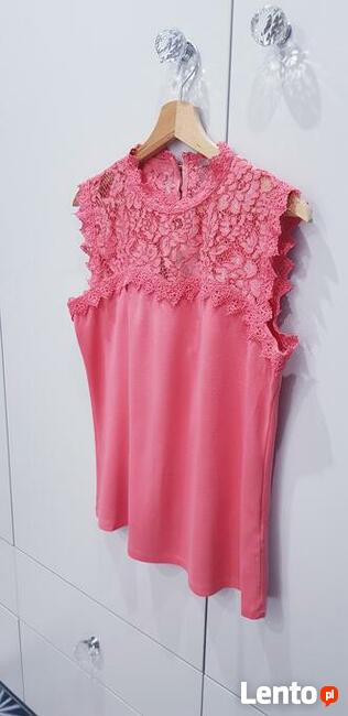 Koronkowa bluzeczka orsay