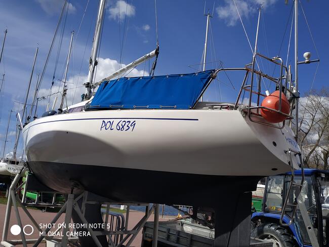 Sprzedam jacht żaglowy Becker 27/ 38tys