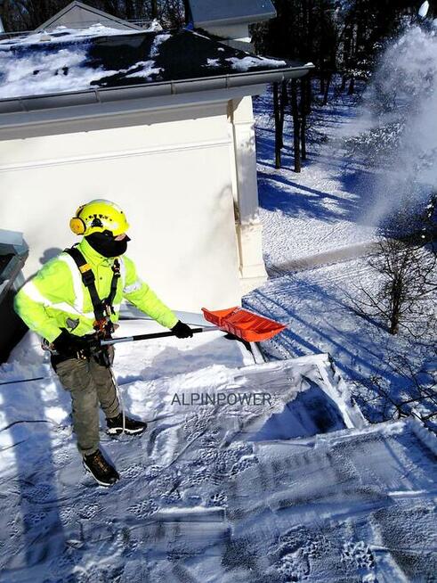Prace wysokościowe Usługi Alpinistyczne Alpinista