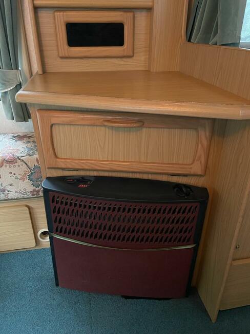 Wynajmę przyczepę kempingową z działką