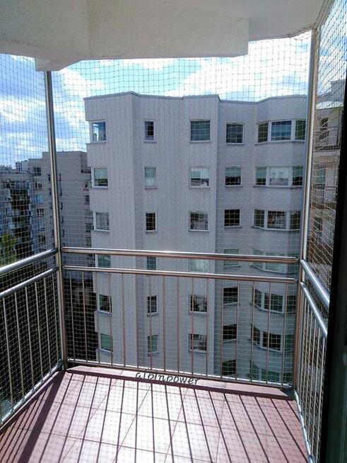 Montaż siatki dla kota na balkon preciw ptakóm na gołębie