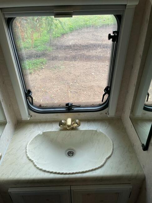 Wynajmę przyczepę kempingową z działką