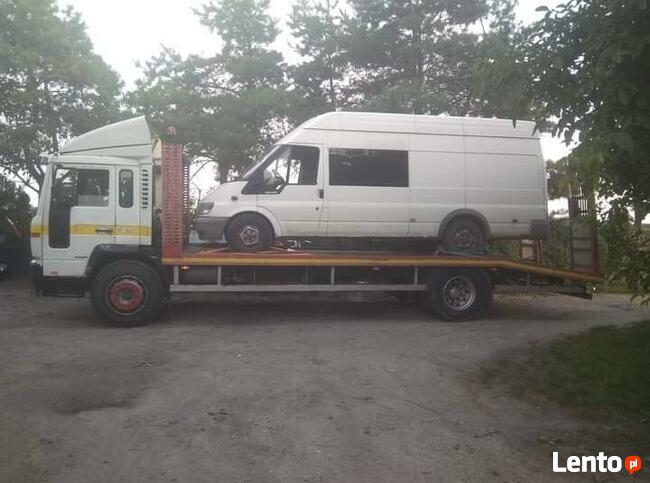 Transport maszyn rolniczych i budowlanych do 10 ton, laweta