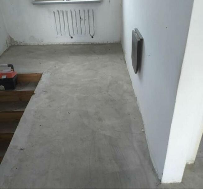 Usuwanie subitu kleju lepiku frezowanie szlifowani betonu