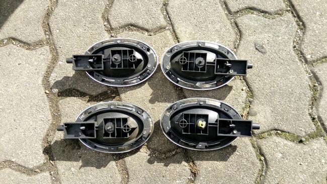 Rover 75 klamki drzwi wew. z osłonką chromową w kpl.