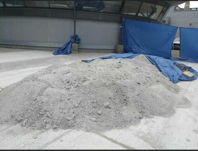 Usuwanie subitu kleju lepiku frezowanie szlifowani betonu