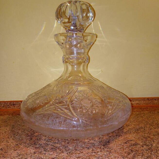 Karafka krysztalowa z grubego szkla