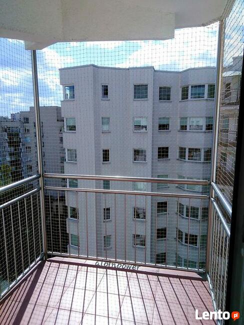 Montaż siatki na balkon dla kota przeciw ptakóm na gołębie